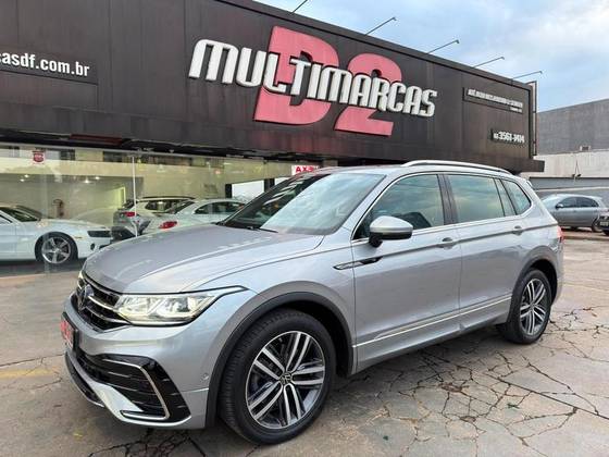 VOLKSWAGEN TIGUAN 2.0 300 TSI GASOLINA ALLSPACE R-LINE AUTOMÁTICO VOLKSWAGEN TIGUAN 2.0 300 TSI GASOLINA ALLSPACE R-LINE AUTOMÁTICO